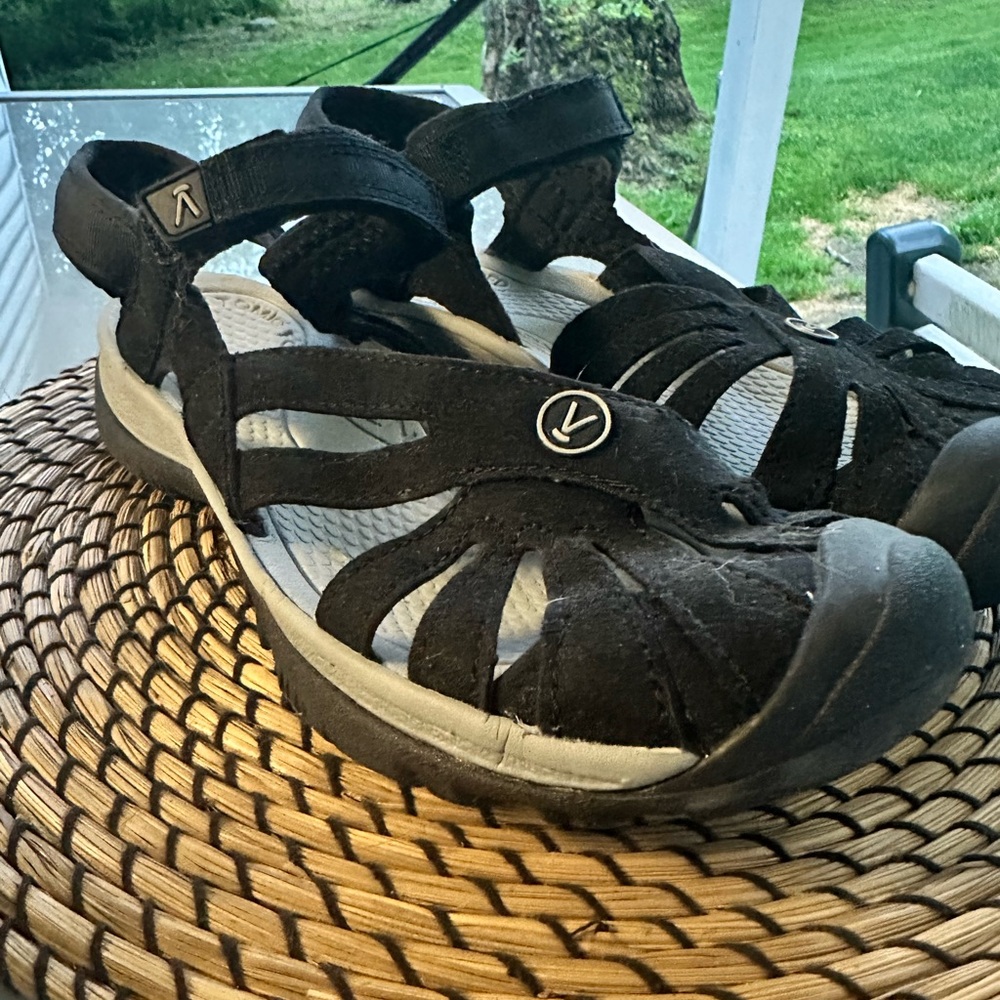 Keen 🌲 Hiking Sandals